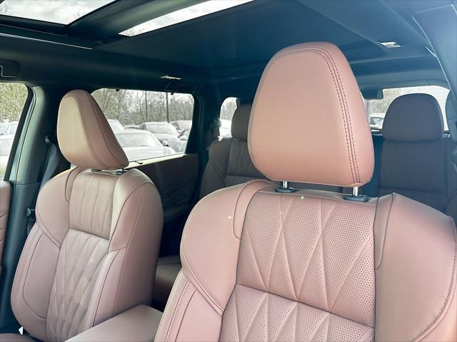Photo of 2025 Graphite Gray Mitsubishi Outlander