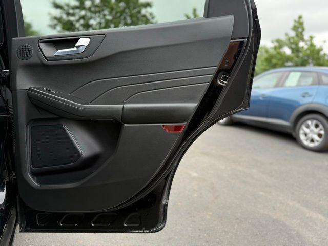 Photo of 2024 Agate Black Metallic Ford Escape
