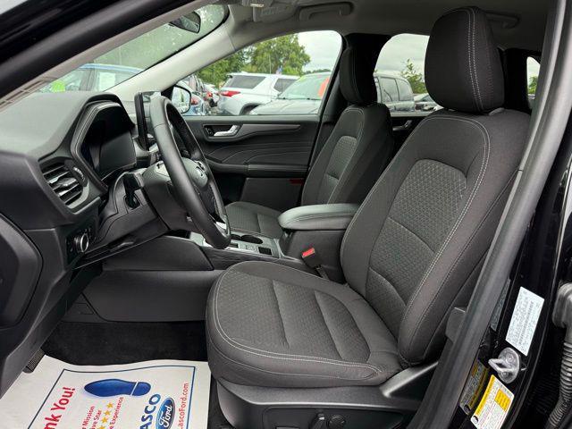 Photo of 2024 Agate Black Metallic Ford Escape