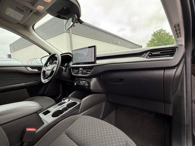 Photo of 2024 Agate Black Metallic Ford Escape