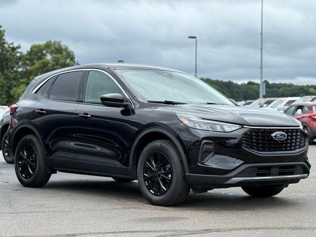 Photo of 2024 Agate Black Metallic Ford Escape