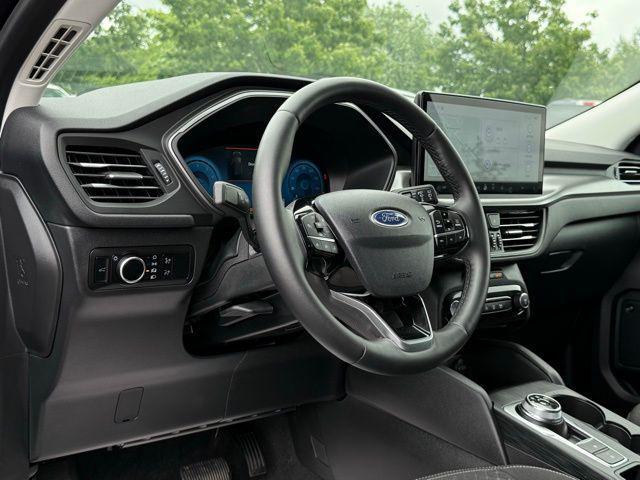 Photo of 2024 Agate Black Metallic Ford Escape