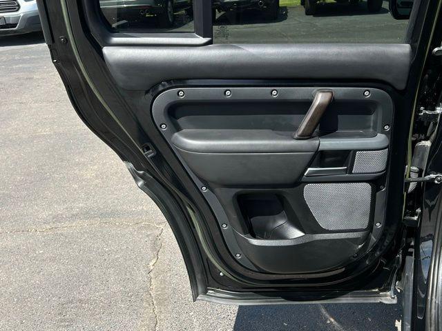 Photo of 2023 Santorini Black Metallic Land Rover Defender