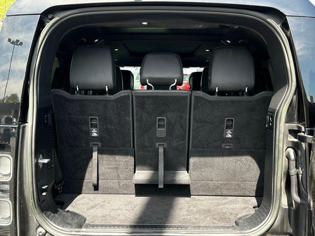Photo of 2023 Santorini Black Metallic Land Rover Defender