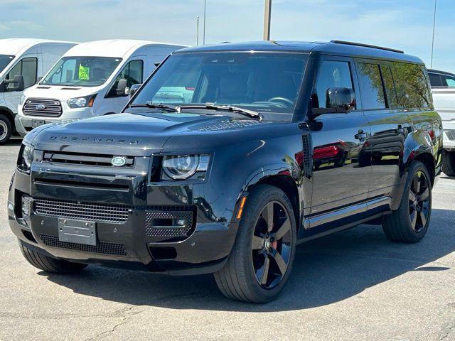 Photo of 2023 Santorini Black Metallic Land Rover Defender