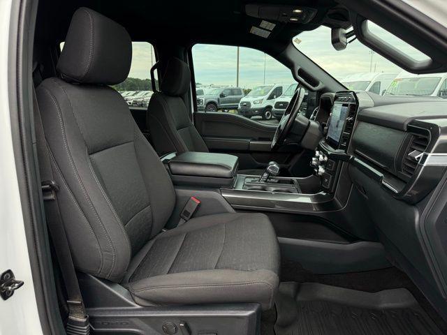 Photo of 2022 Oxford White Ford F-150
