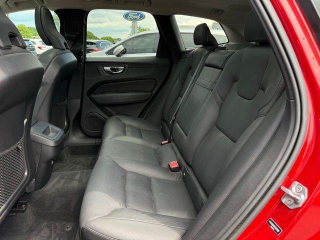 Photo of 2019 Fusion Red Metallic Volvo XC60
