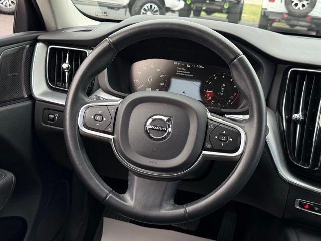 Photo of 2019 Fusion Red Metallic Volvo XC60