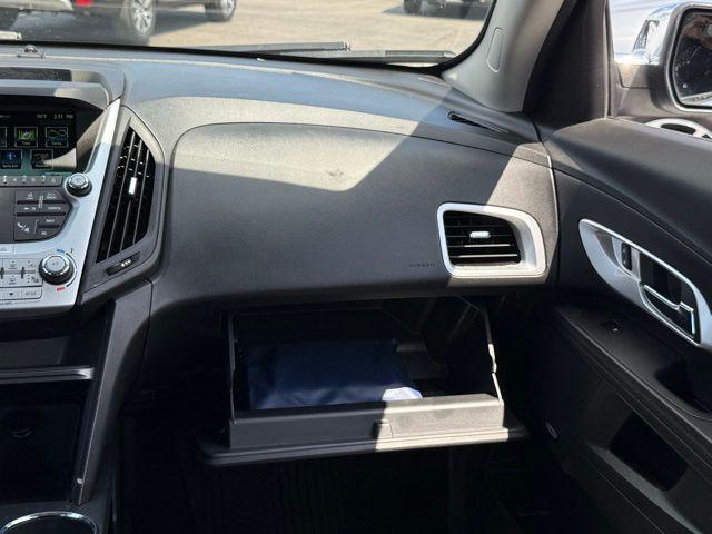 Photo of 2016 White Chevrolet Equinox