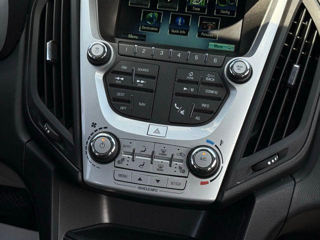 Photo of 2016 White Chevrolet Equinox