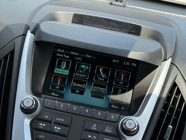 Photo of 2016 White Chevrolet Equinox