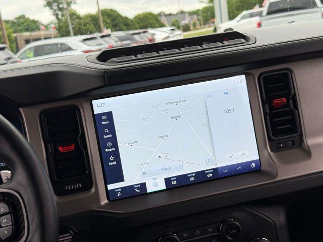 Photo of 2023 Oxford White Ford Bronco