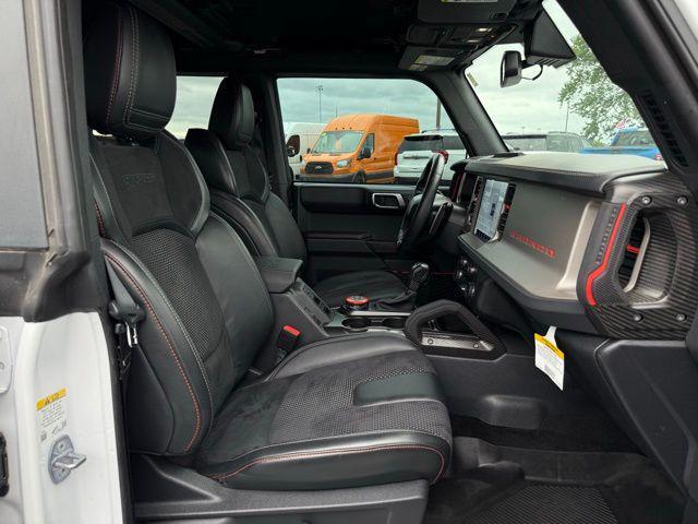 Photo of 2023 Oxford White Ford Bronco