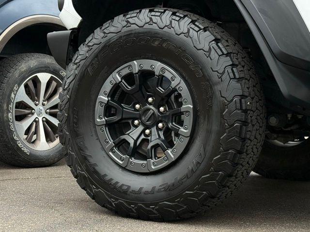 Photo of 2023 Oxford White Ford Bronco
