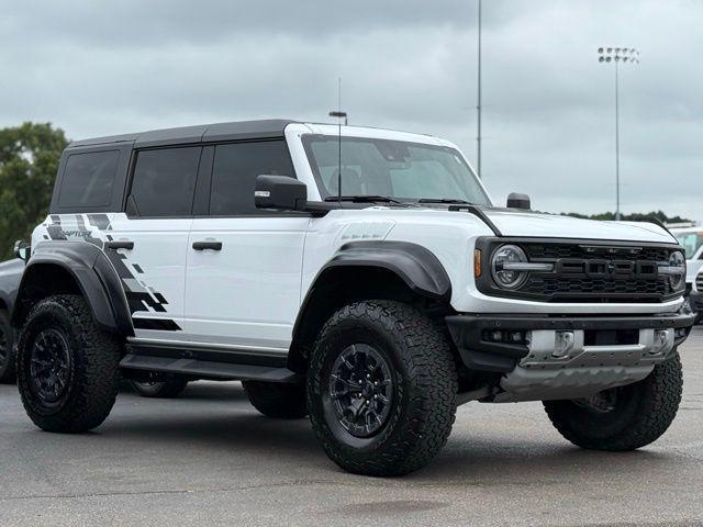 Photo of 2023 Oxford White Ford Bronco