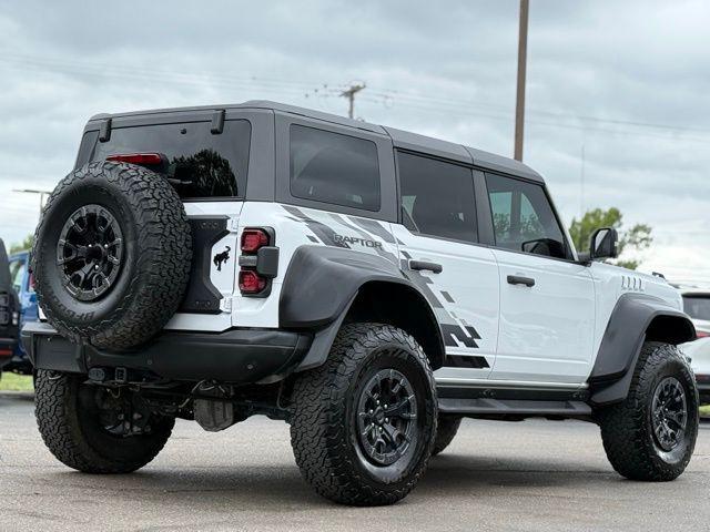 Photo of 2023 Oxford White Ford Bronco