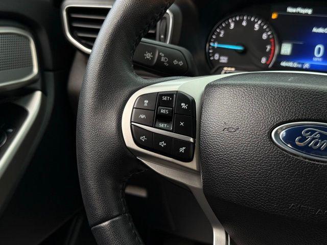 Photo of 2023 Silver Metallic Ford Explorer
