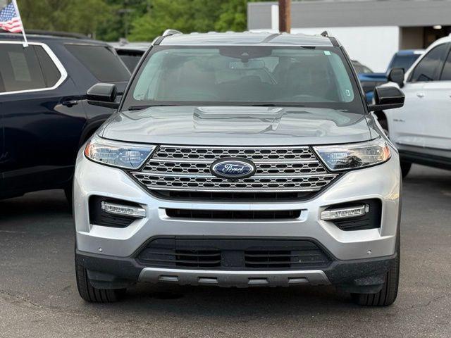 Photo of 2023 Silver Metallic Ford Explorer