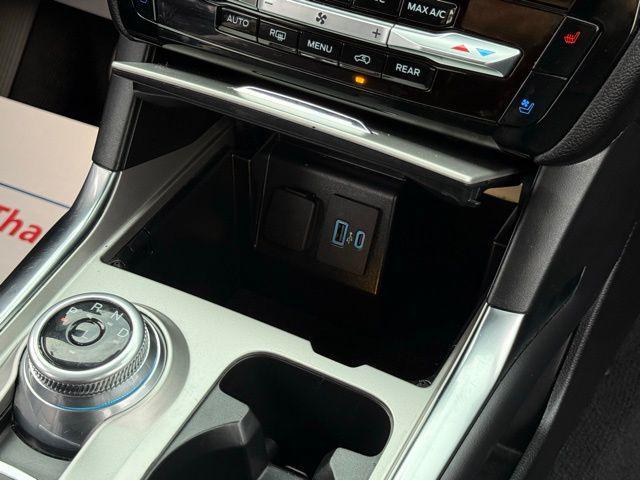 Photo of 2023 Silver Metallic Ford Explorer