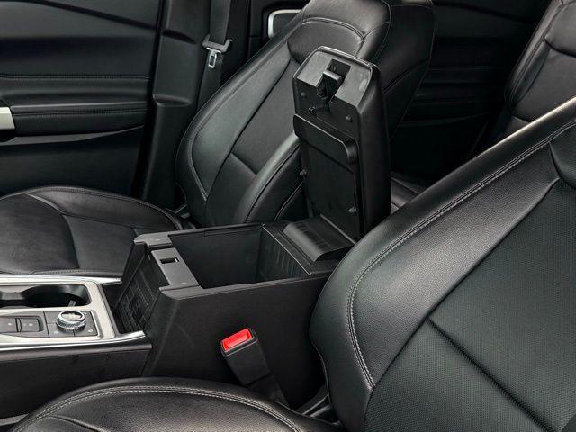 Photo of 2023 Silver Metallic Ford Explorer