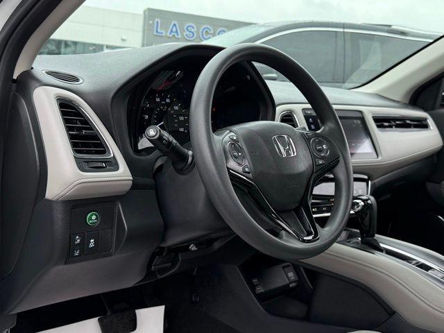 Photo of 2022 Platinum White Pearl Honda HR-V