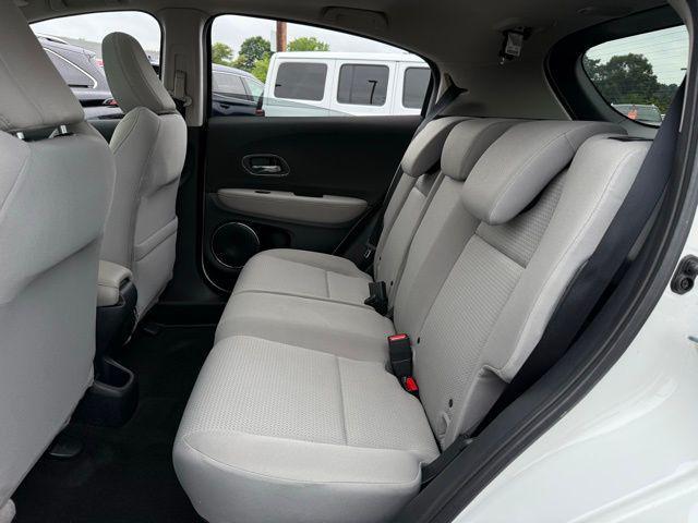 Photo of 2022 Platinum White Pearl Honda HR-V