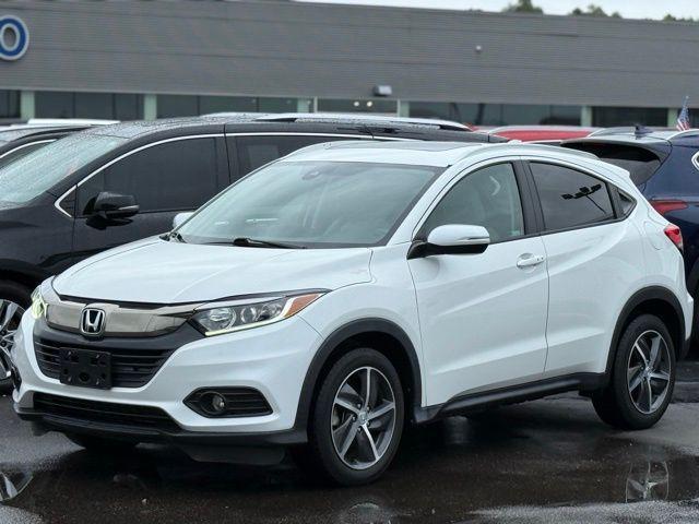 Photo of 2022 Platinum White Pearl Honda HR-V