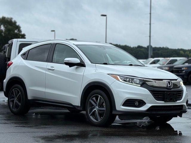 Photo of 2022 Platinum White Pearl Honda HR-V