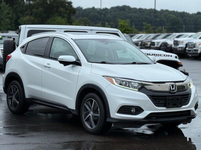 Photo of 2022 Platinum White Pearl Honda HR-V