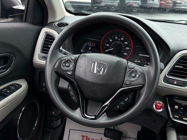 Photo of 2022 Platinum White Pearl Honda HR-V