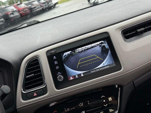 Photo of 2022 Platinum White Pearl Honda HR-V