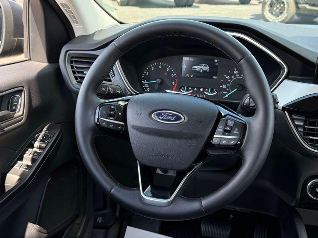 Photo of 2022 Agate Black Metallic Ford Escape