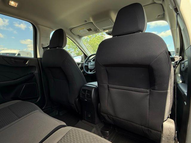 Photo of 2022 Agate Black Metallic Ford Escape