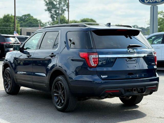Photo of 2017 Blue Jeans Metallic Ford Explorer