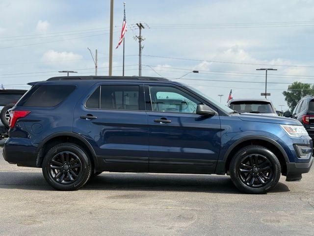 Photo of 2017 Blue Jeans Metallic Ford Explorer