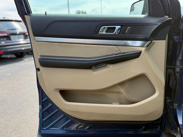 Photo of 2017 Blue Jeans Metallic Ford Explorer