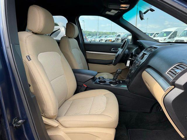Photo of 2017 Blue Jeans Metallic Ford Explorer