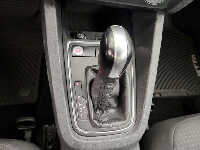 Photo of 2016 Gray Volkswagen Jetta