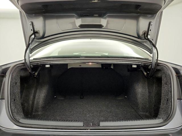 Photo of 2016 Gray Volkswagen Jetta