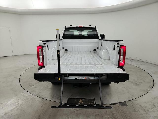Photo of 2024 White Ford F-250
