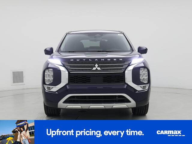 Photo of 2023 Blue Mitsubishi Outlander