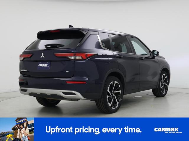 Photo of 2023 Blue Mitsubishi Outlander
