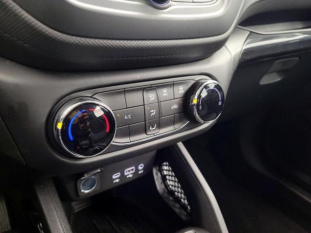 Photo of 2022 White Chevrolet Trailblazer