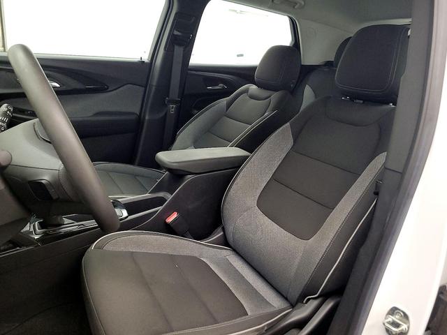 Photo of 2022 White Chevrolet Trailblazer