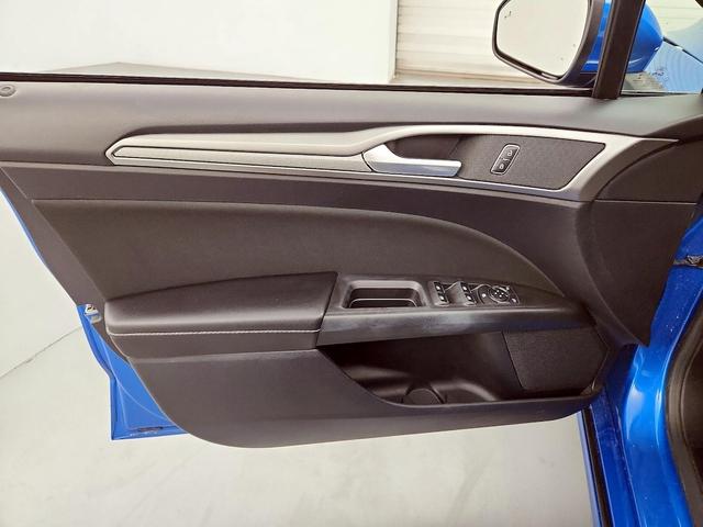Photo of 2020 Blue Ford Fusion
