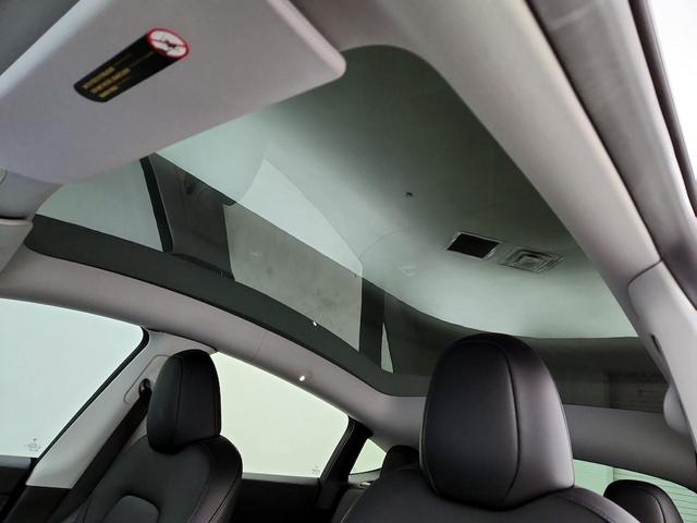 Photo of 2023 Gray Tesla Model Y