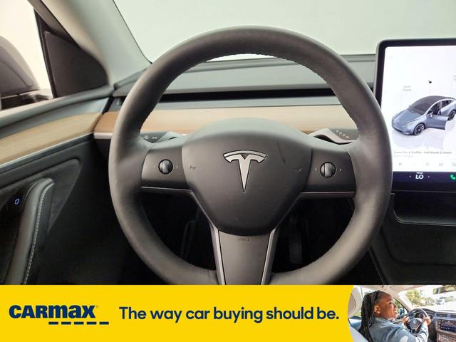 Photo of 2023 Gray Tesla Model Y