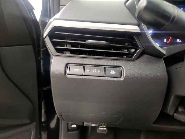 Photo of 2024 Black Nissan Altima