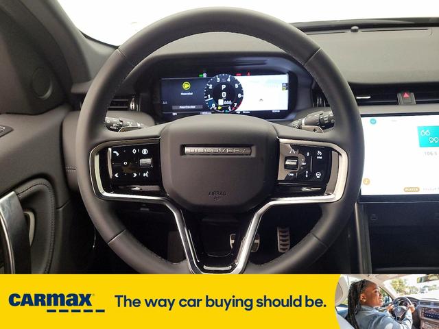 Photo of 2024 White Land Rover Discovery Sport