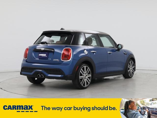 Photo of 2022 Blue MINI Hardtop